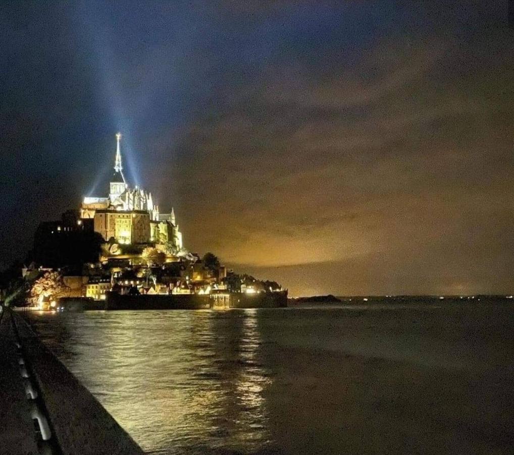Le Petit Nid Du Mont Saint Michel Daire Pontorson Dış mekan fotoğraf